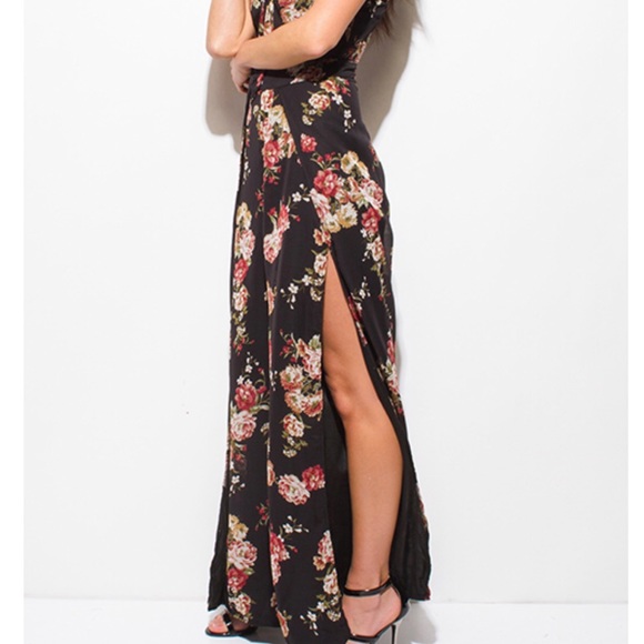 Flowered jumpsuit - Picture 3 of 4